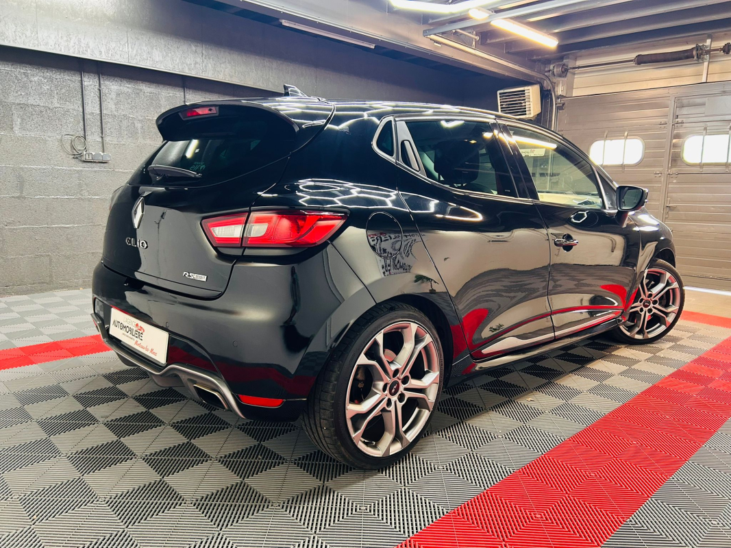 Renault Clio — 5