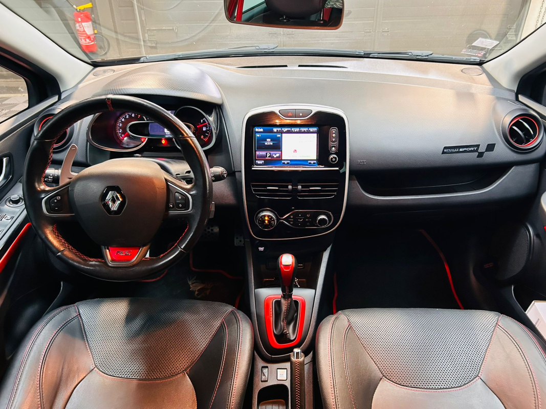 Renault Clio — 13