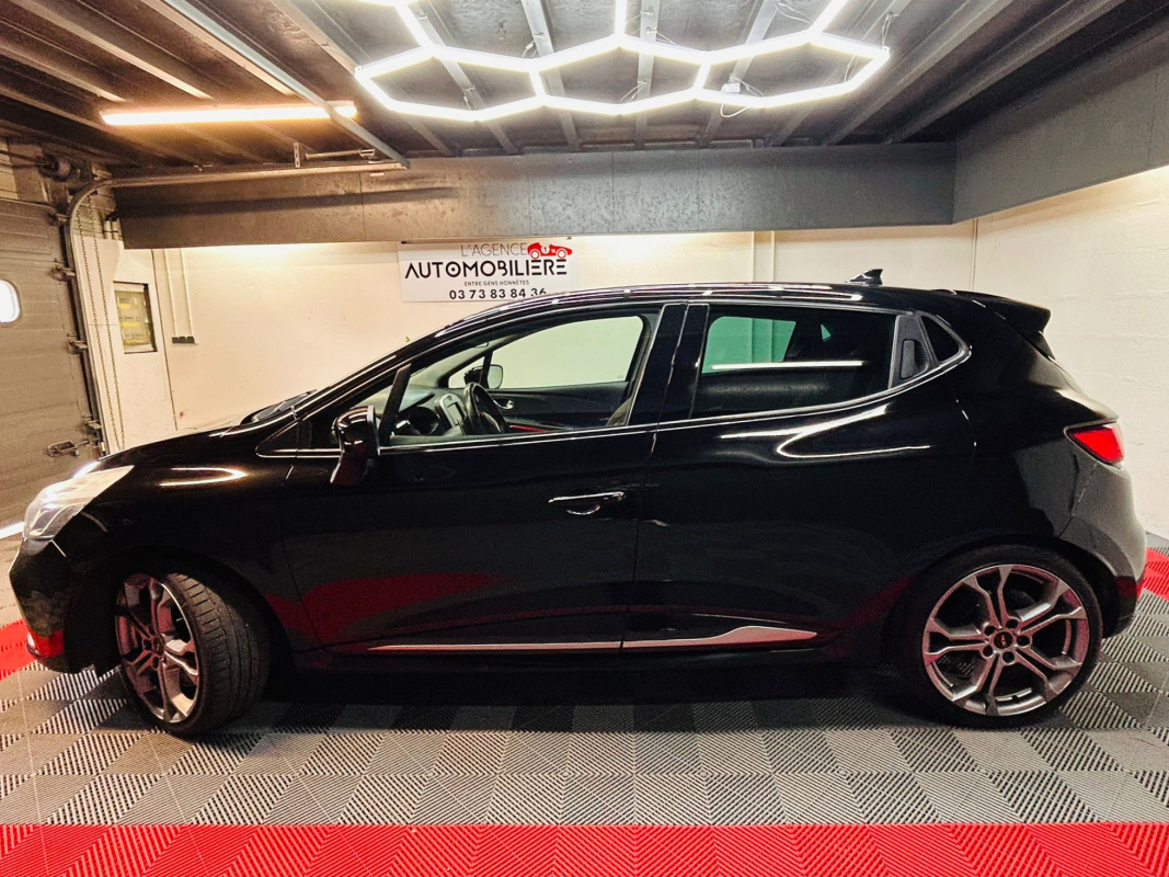 Renault Clio — 7
