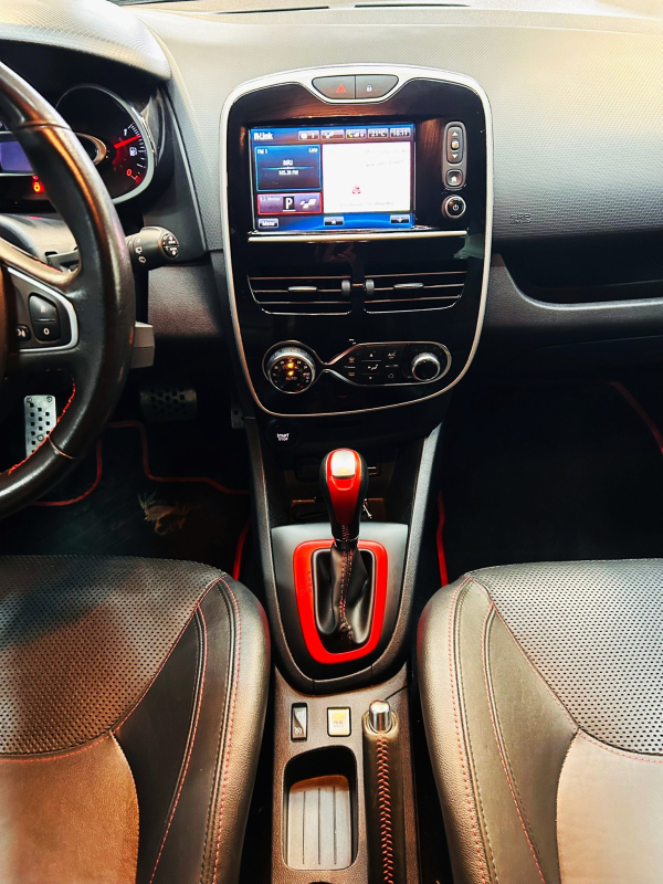 Renault Clio — 15