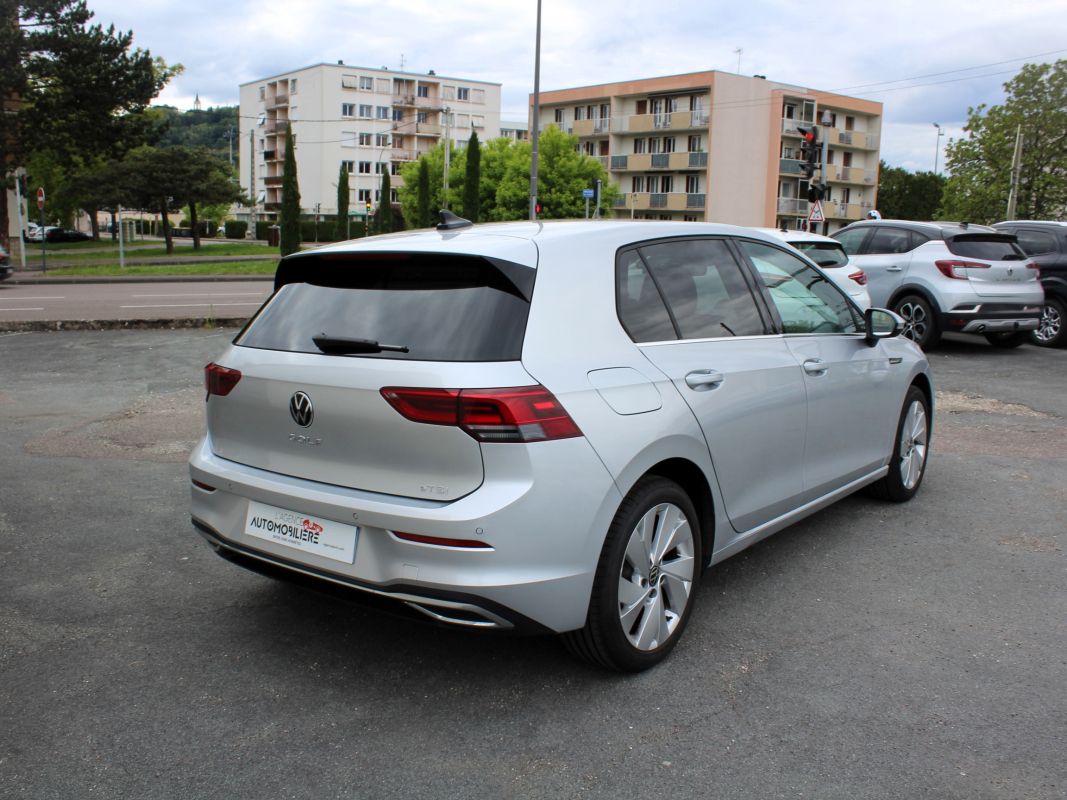 Volkswagen GOLF VIII — 7