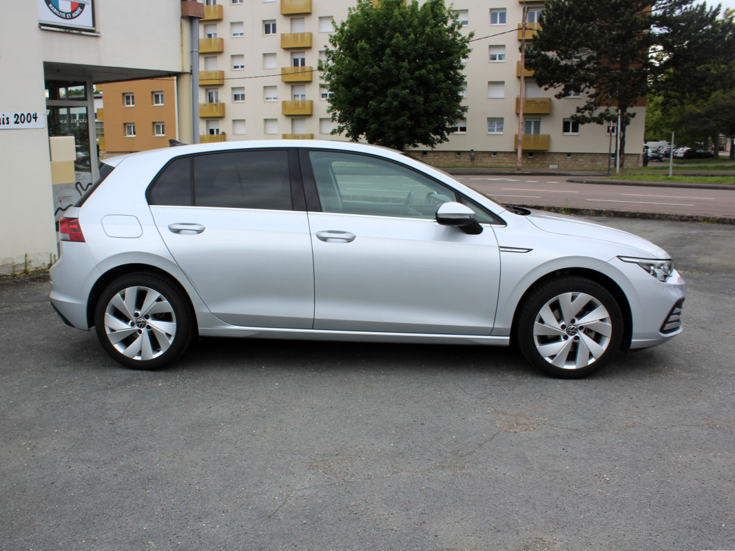 Volkswagen GOLF VIII — 22