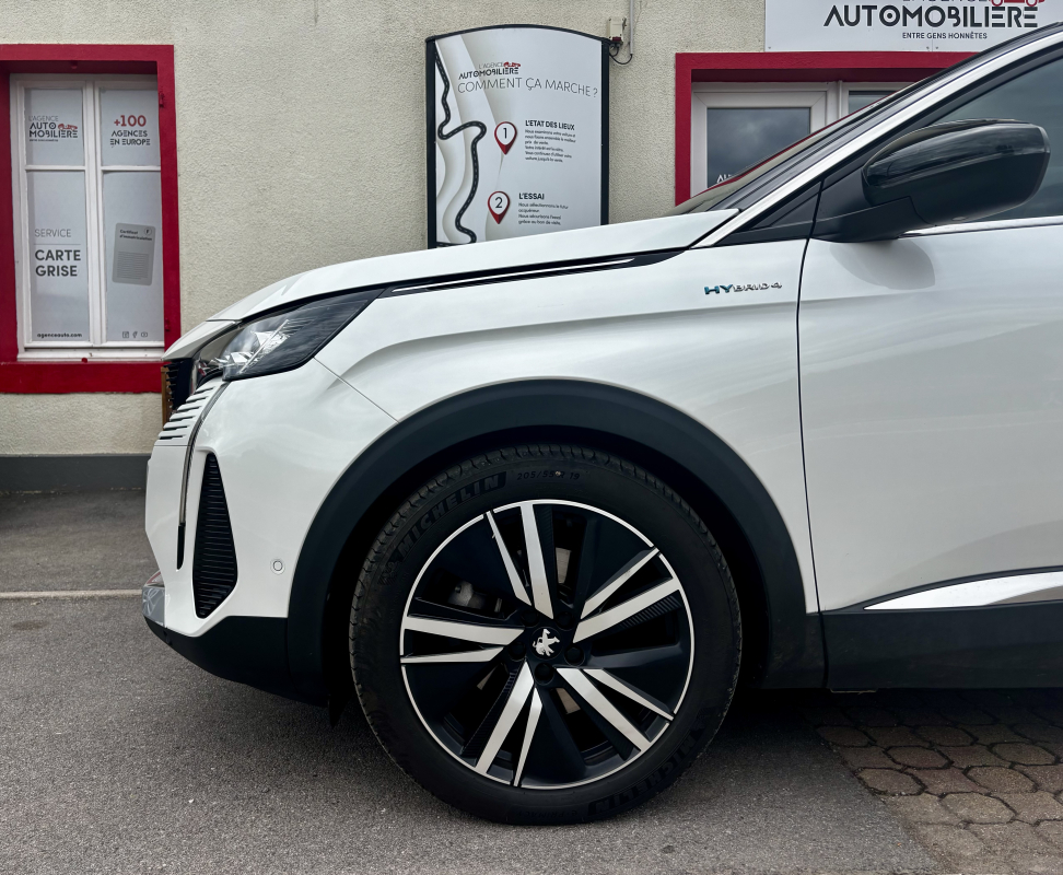 Peugeot 3008 — 9