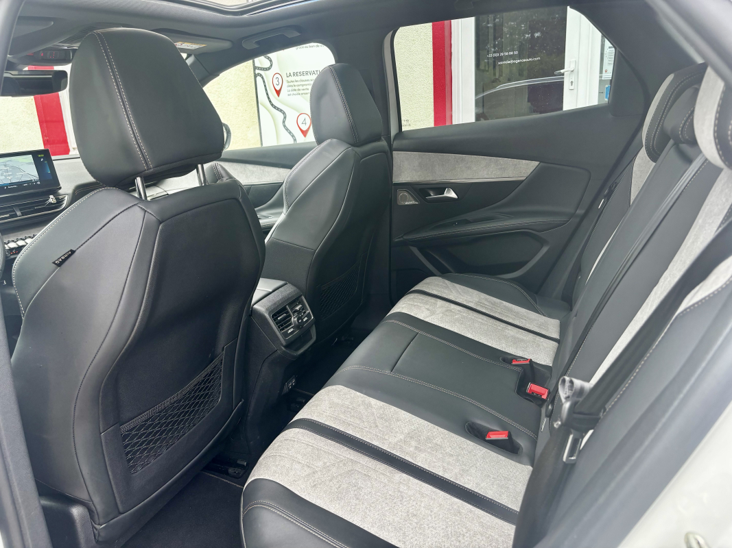 Peugeot 3008 — 23