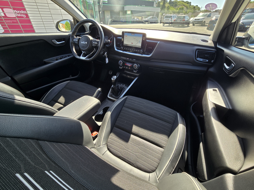 Kia Stonic — 18
