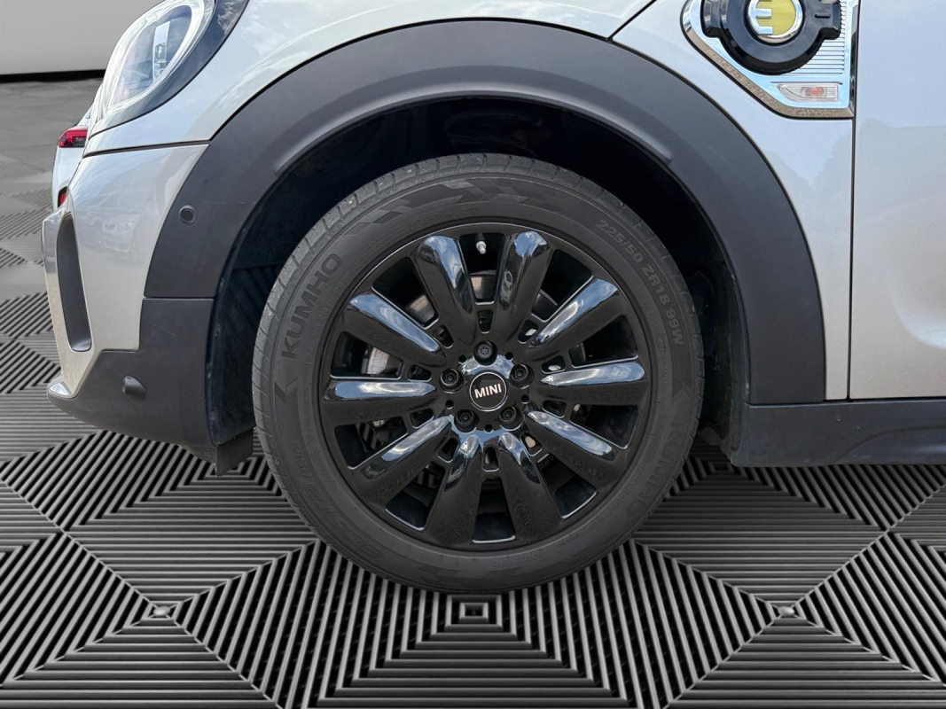 Mini Countryman — 12