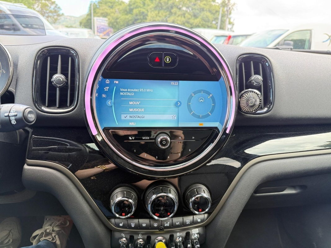 Mini Countryman — 16