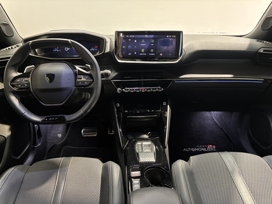 Peugeot 2008 — 10
