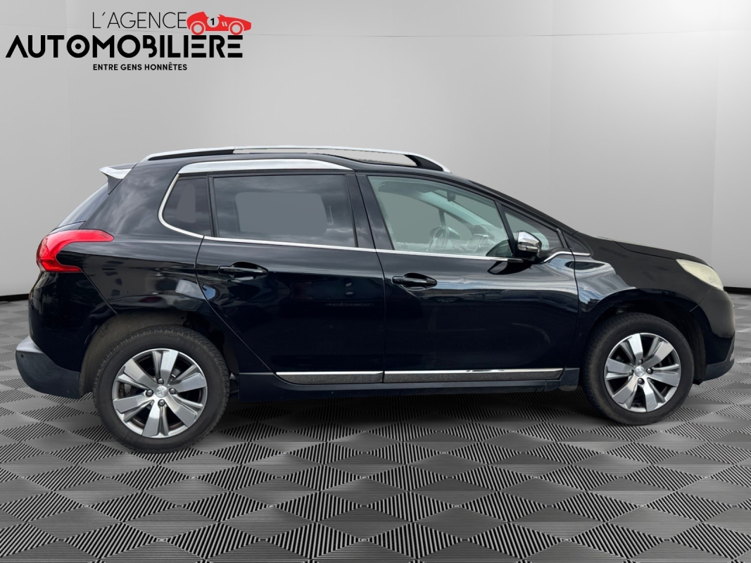 Peugeot 2008 — 7