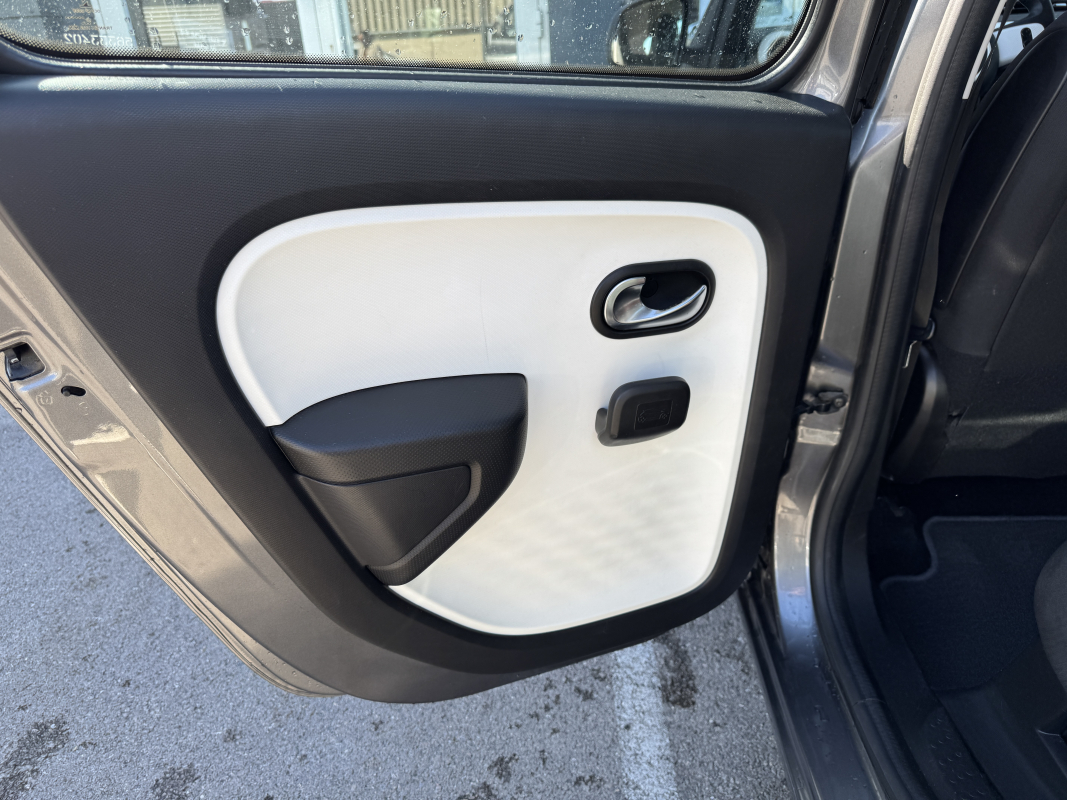 Renault Renault Twingo 3 — 19