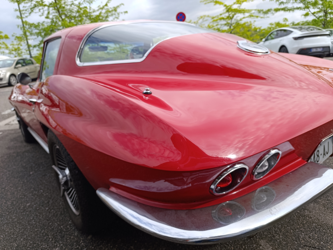 Chevrolet Corvette — 27
