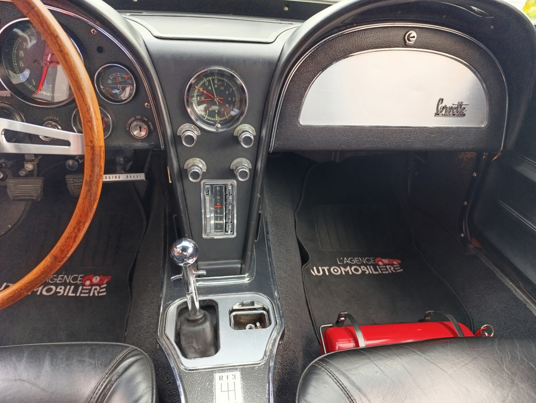 Chevrolet Corvette — 23