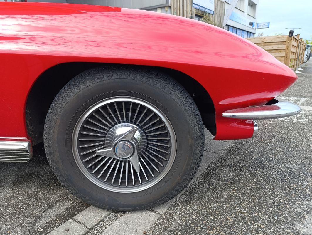 Chevrolet Corvette — 32