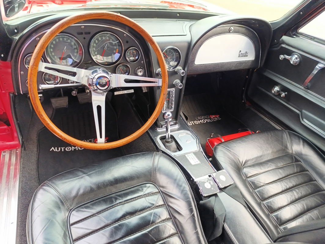 Chevrolet Corvette — 17