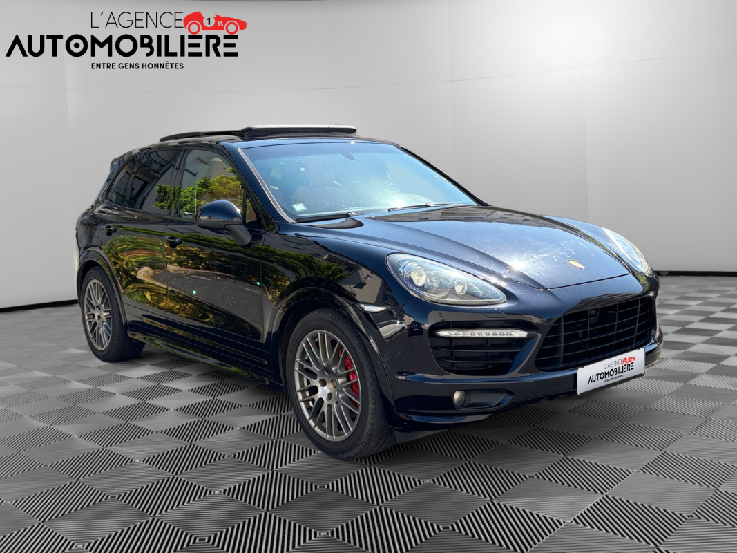 Porsche Cayenne — 7