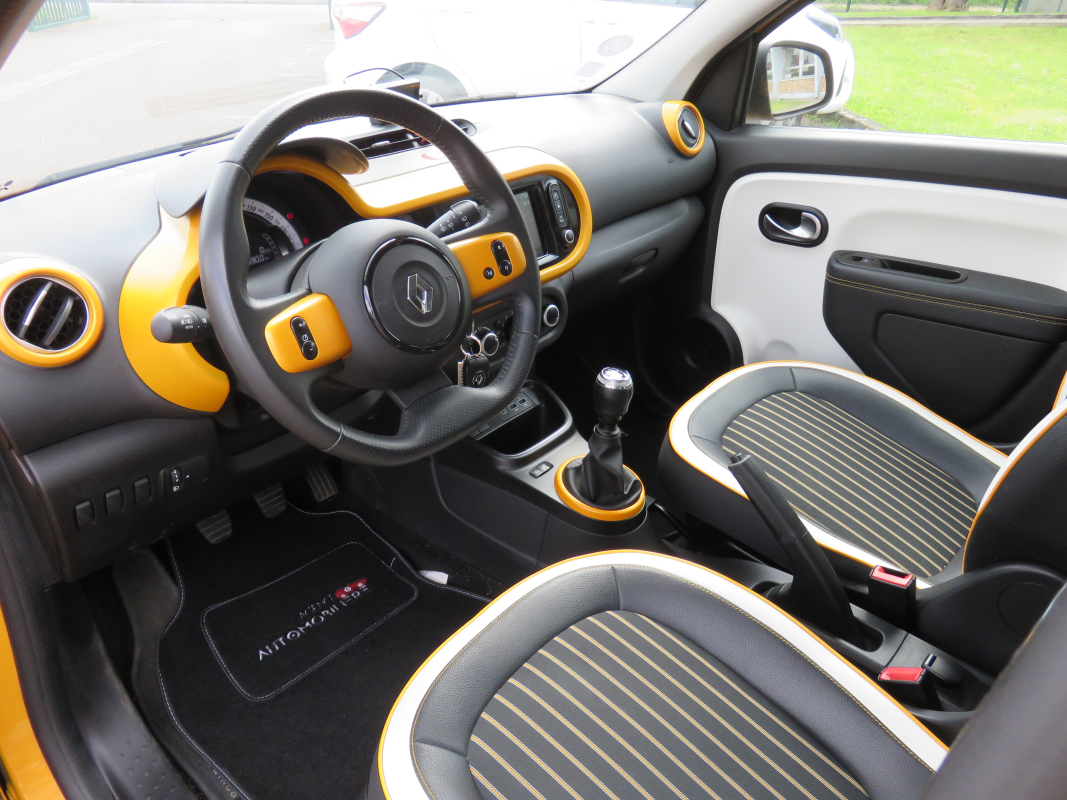 Renault Twingo — 9