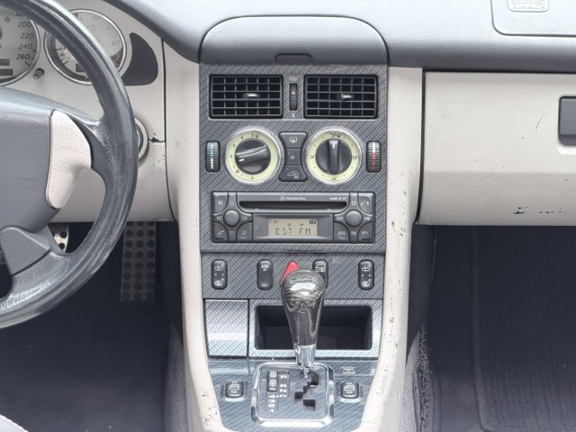 Mercedes SLK — 10