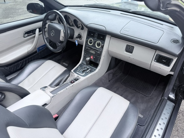 Mercedes SLK — 13