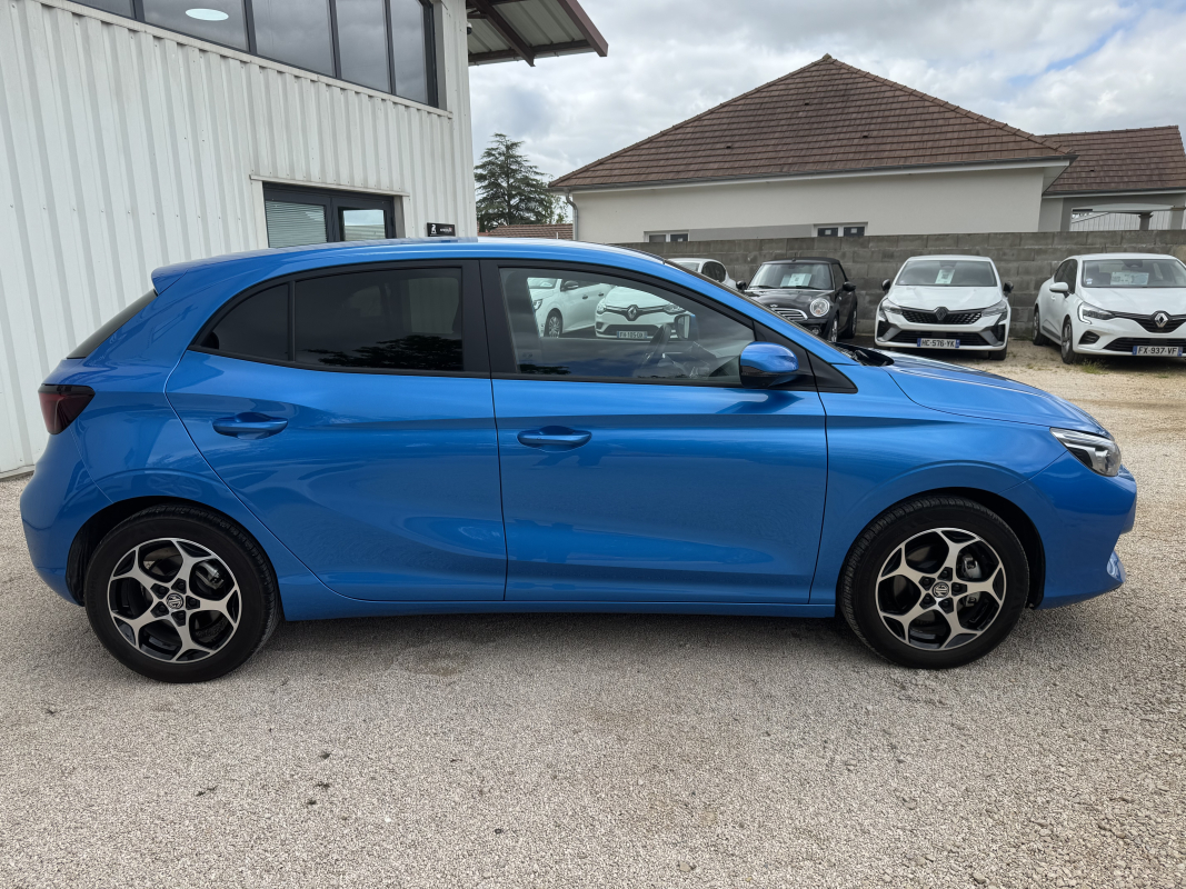 MG/MG Motor MG3 — 8