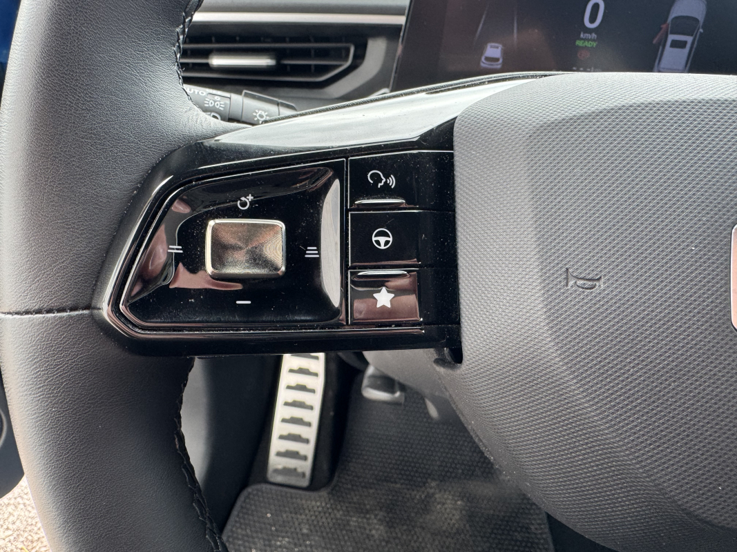 MG/MG Motor MG3 — 13