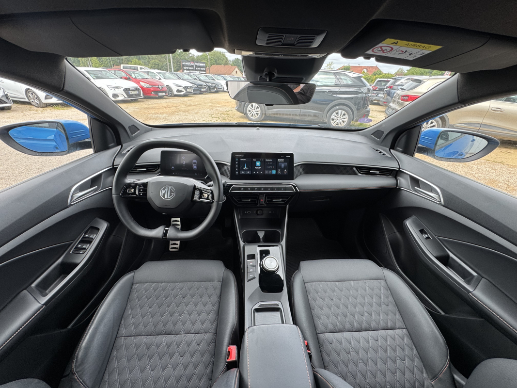 MG/MG Motor MG3 — 11