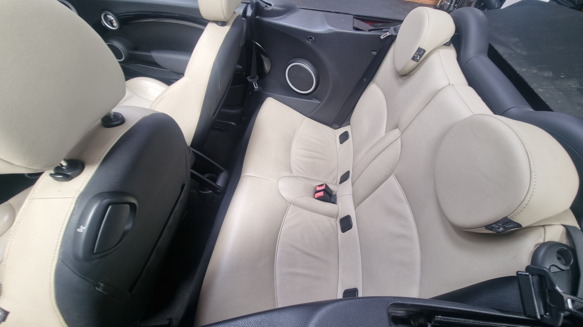 Mini Mini Cabriolet — 24