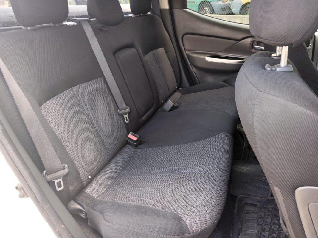 Mitsubishi L200 — 16