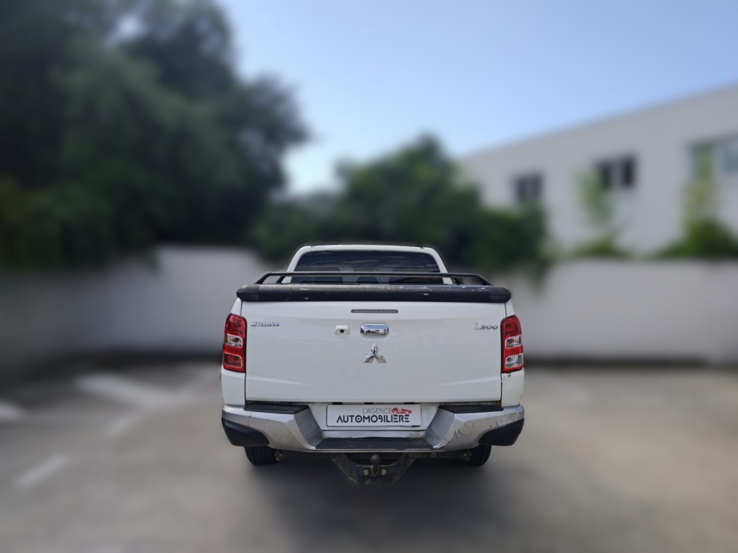 Mitsubishi L200 — 4