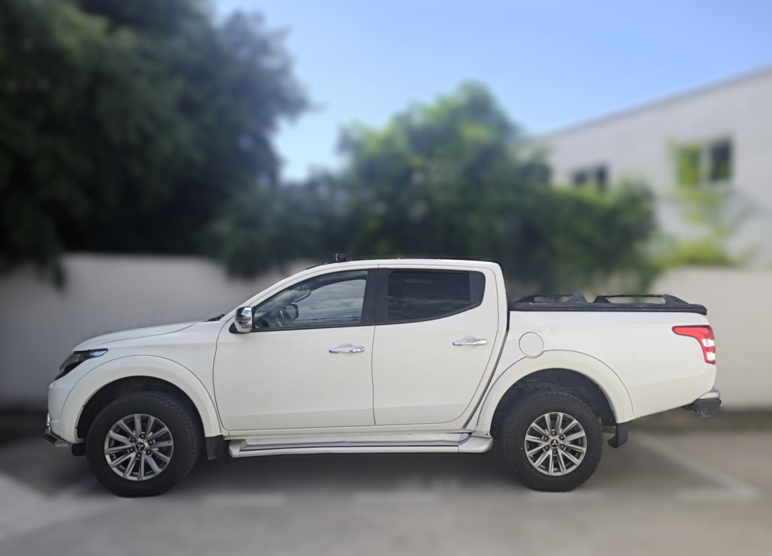 Mitsubishi L200 — 2