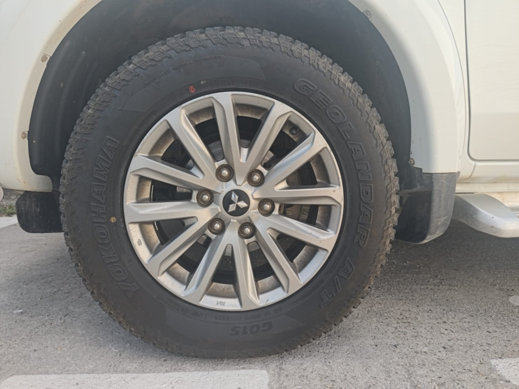 Mitsubishi L200 — 25