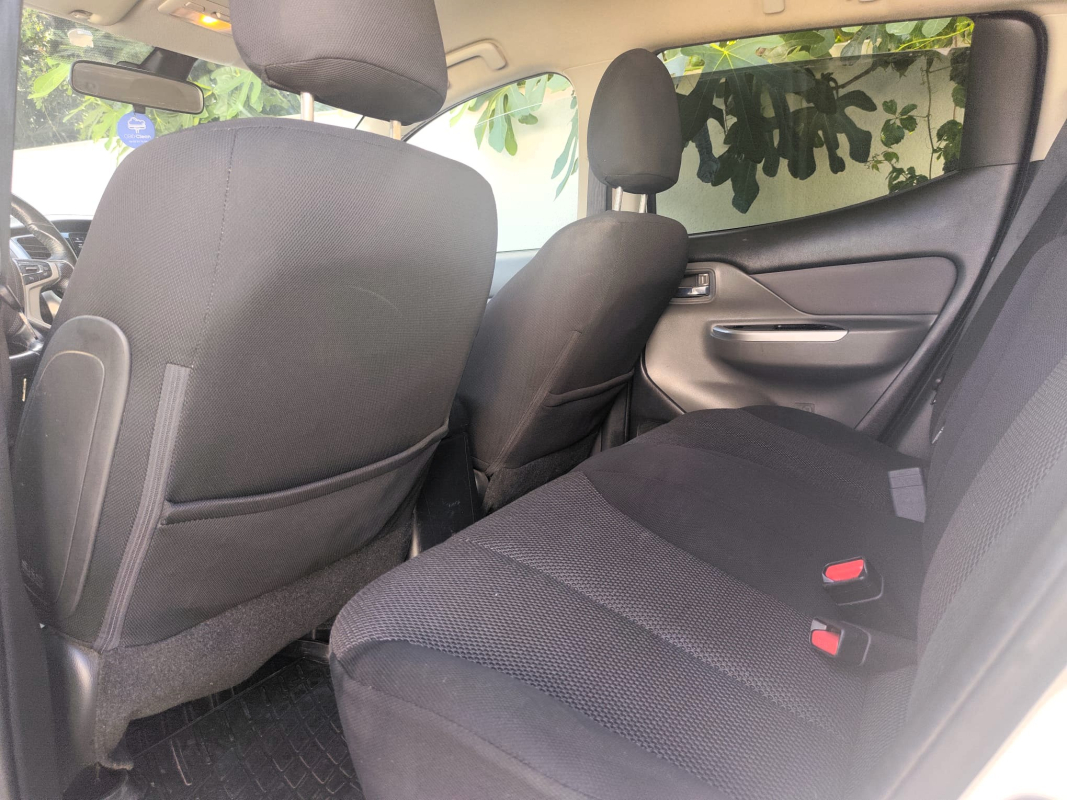Mitsubishi L200 — 15