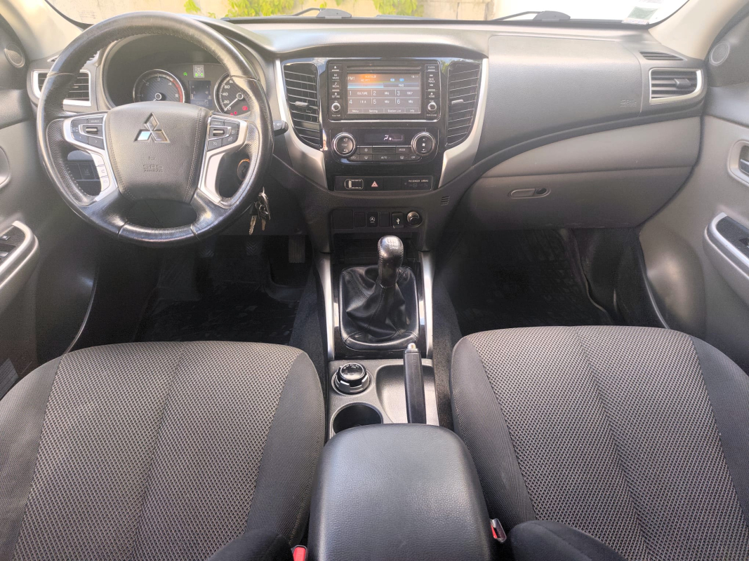 Mitsubishi L200 — 9