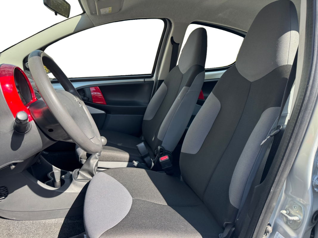 Peugeot 107 — 10