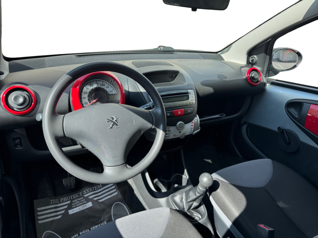 Peugeot 107 — 12