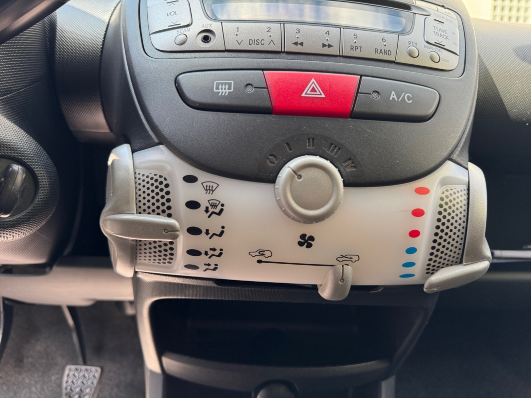 Peugeot 107 — 18