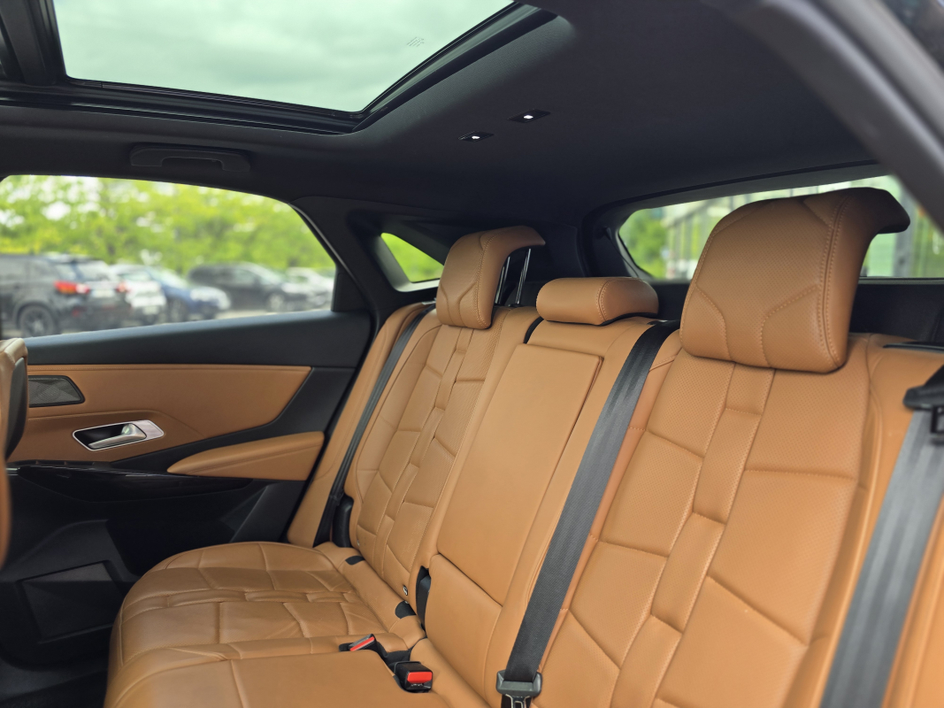 DS DS7 CROSSBACK — 14