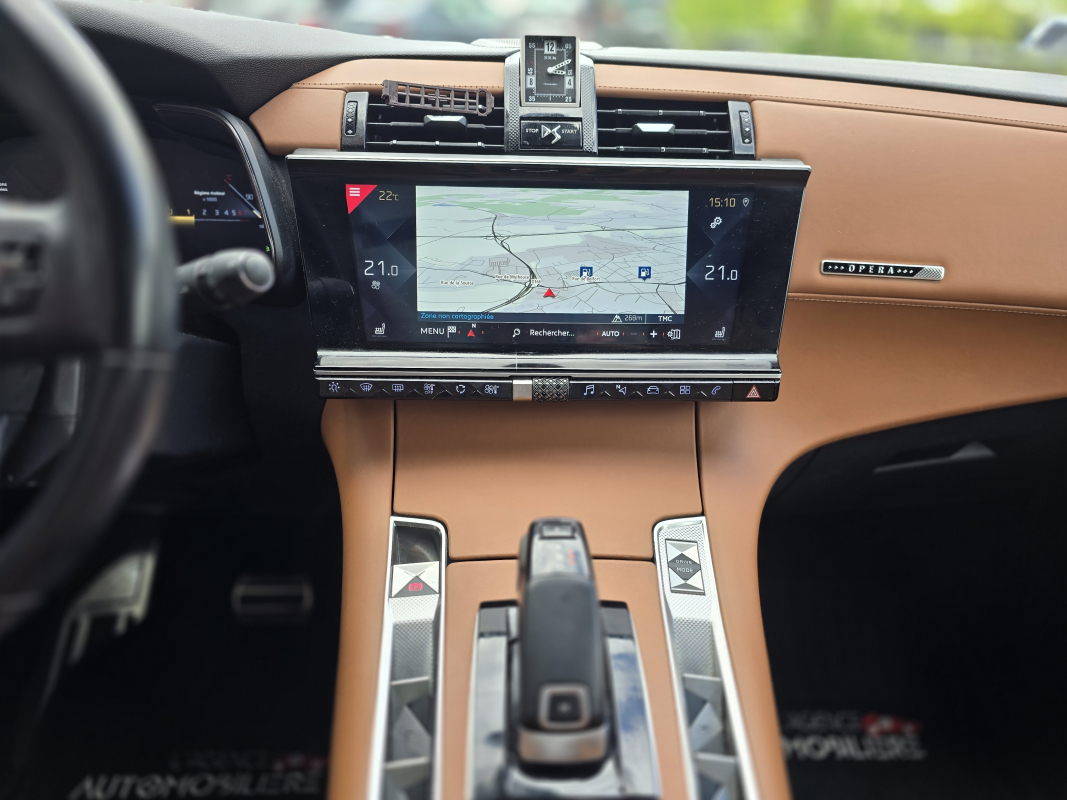 DS DS7 CROSSBACK — 24