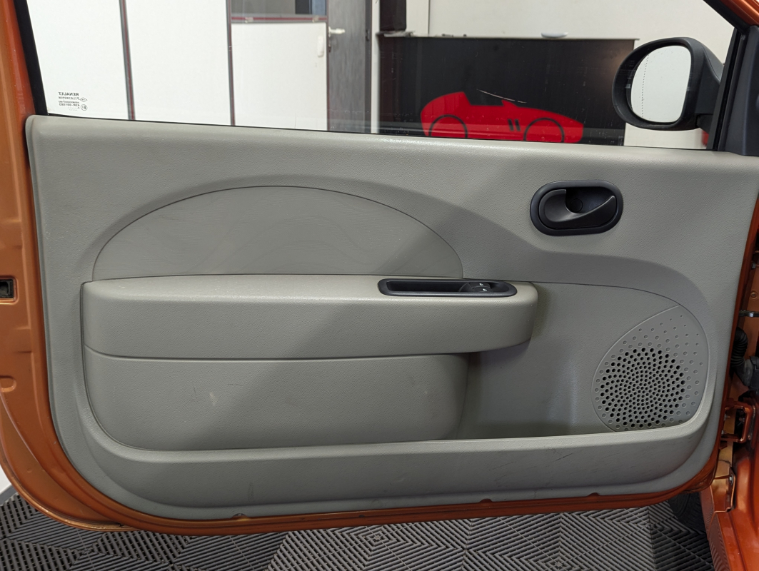Renault Twingo — 21