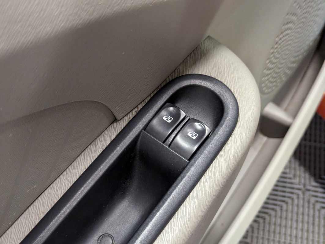 Renault Twingo — 19