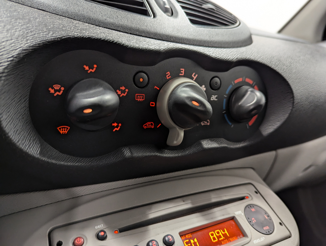 Renault Twingo — 18
