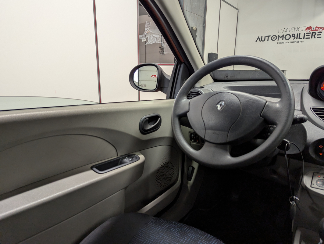 Renault Twingo — 8