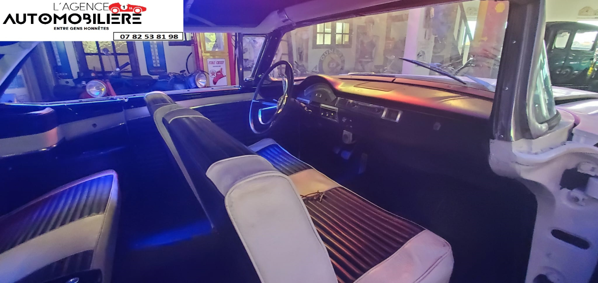 Ford Fairlane — 7