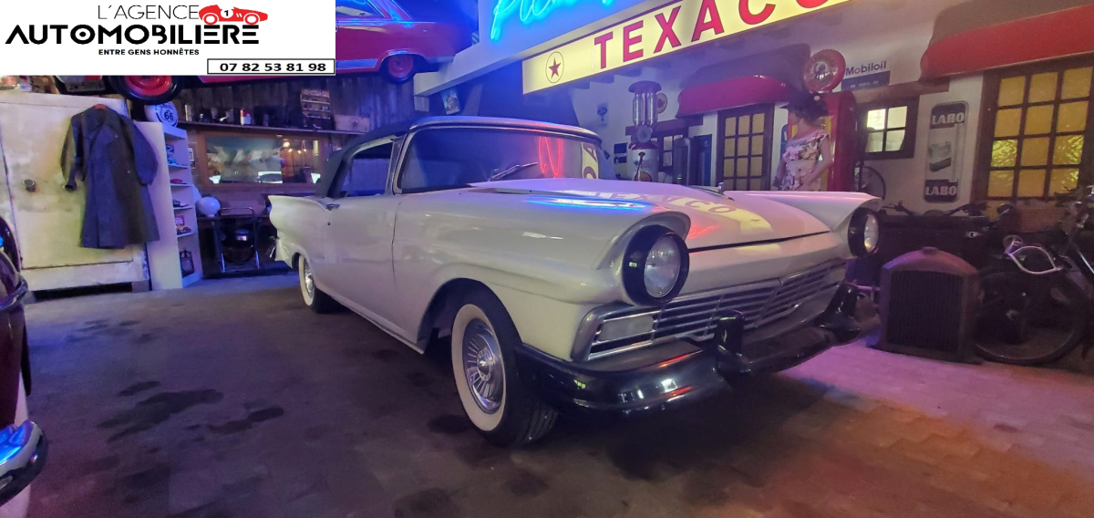 Ford Fairlane