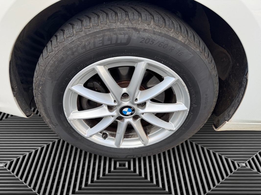 Bmw Série 2 — 18