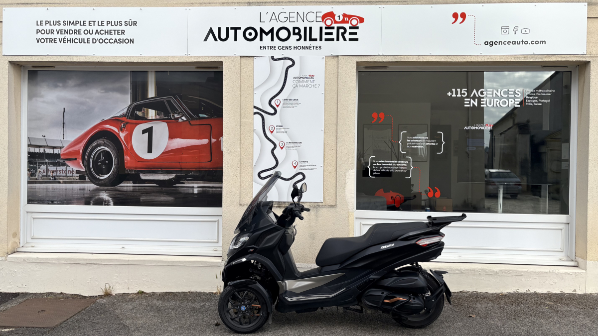 Piaggio MP3 — 2