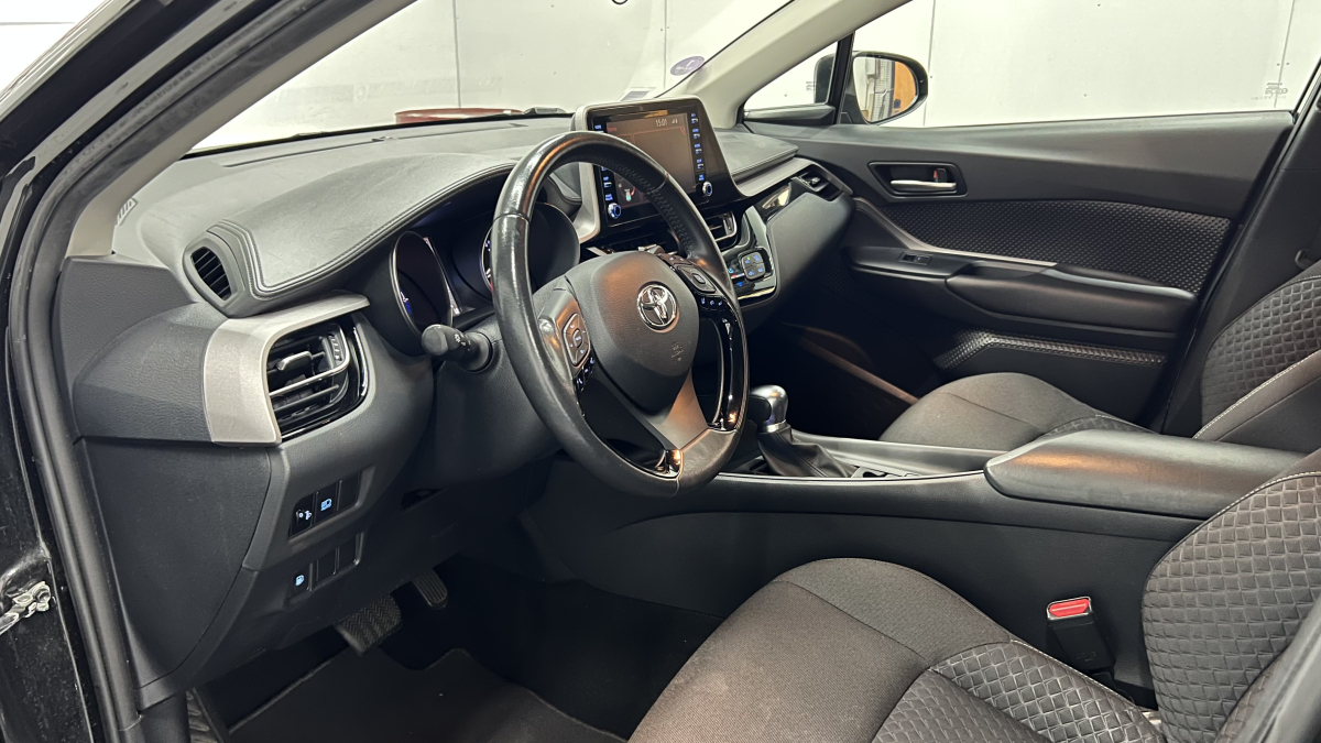 Toyota C-HR — 7