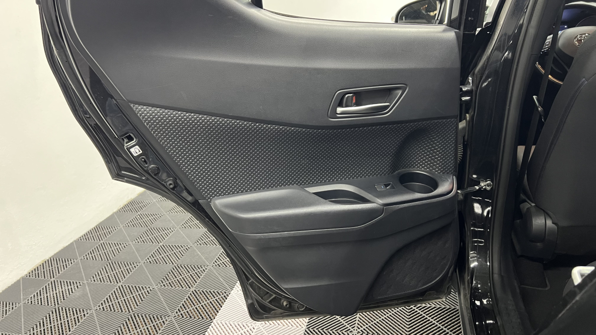 Toyota C-HR — 18