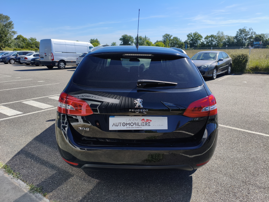 Peugeot 308 — 6