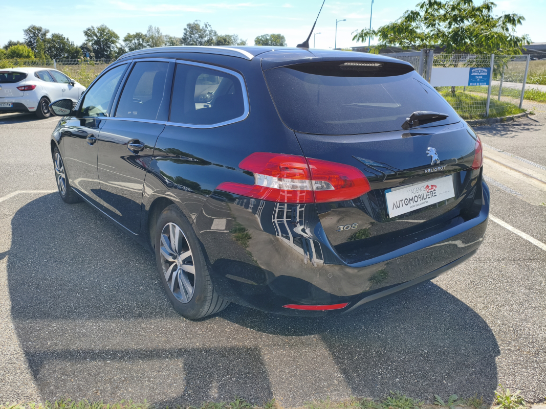 Peugeot 308 — 5