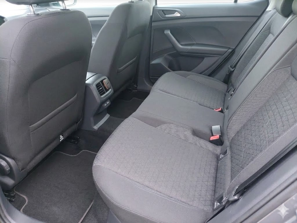 Volkswagen T-Cross — 21